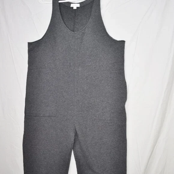 Colsie Jumper Women's Large Sleeveless V Neck w/ Capri Sweatpant Fleece Gray - Picture 3 of 6